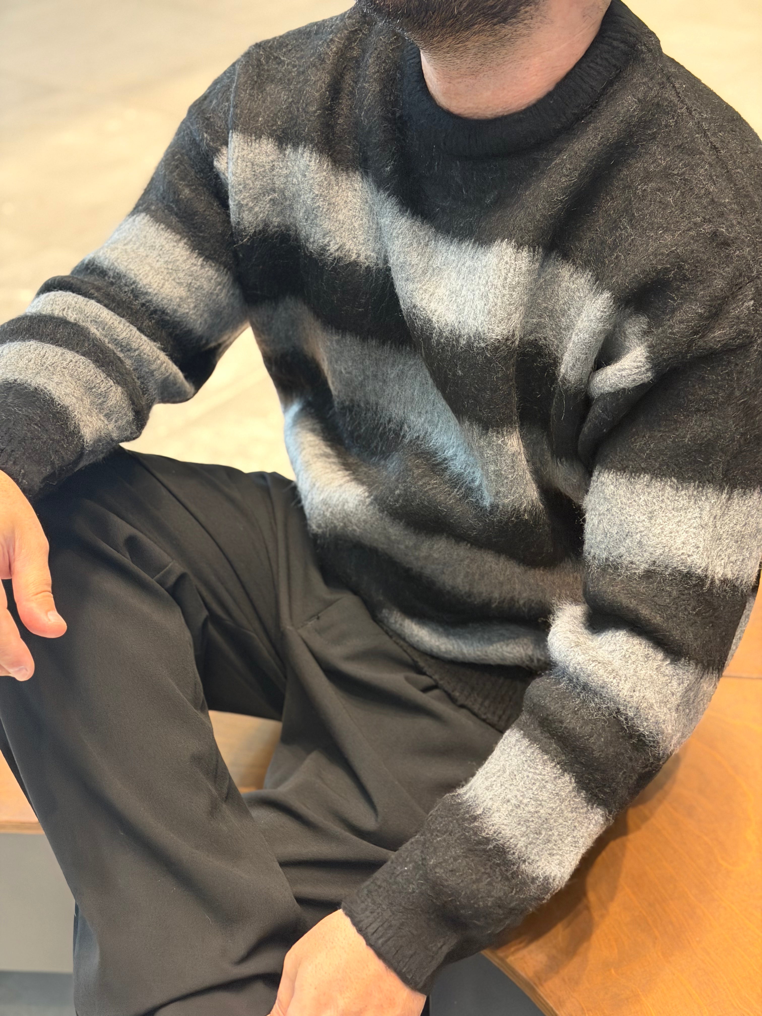 Yarım Oversize Çizgili Kazak - Siyah Gri TRK55