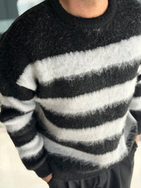 Yarım Oversize Çizgili Kazak - Siyah Beyaz TRK56