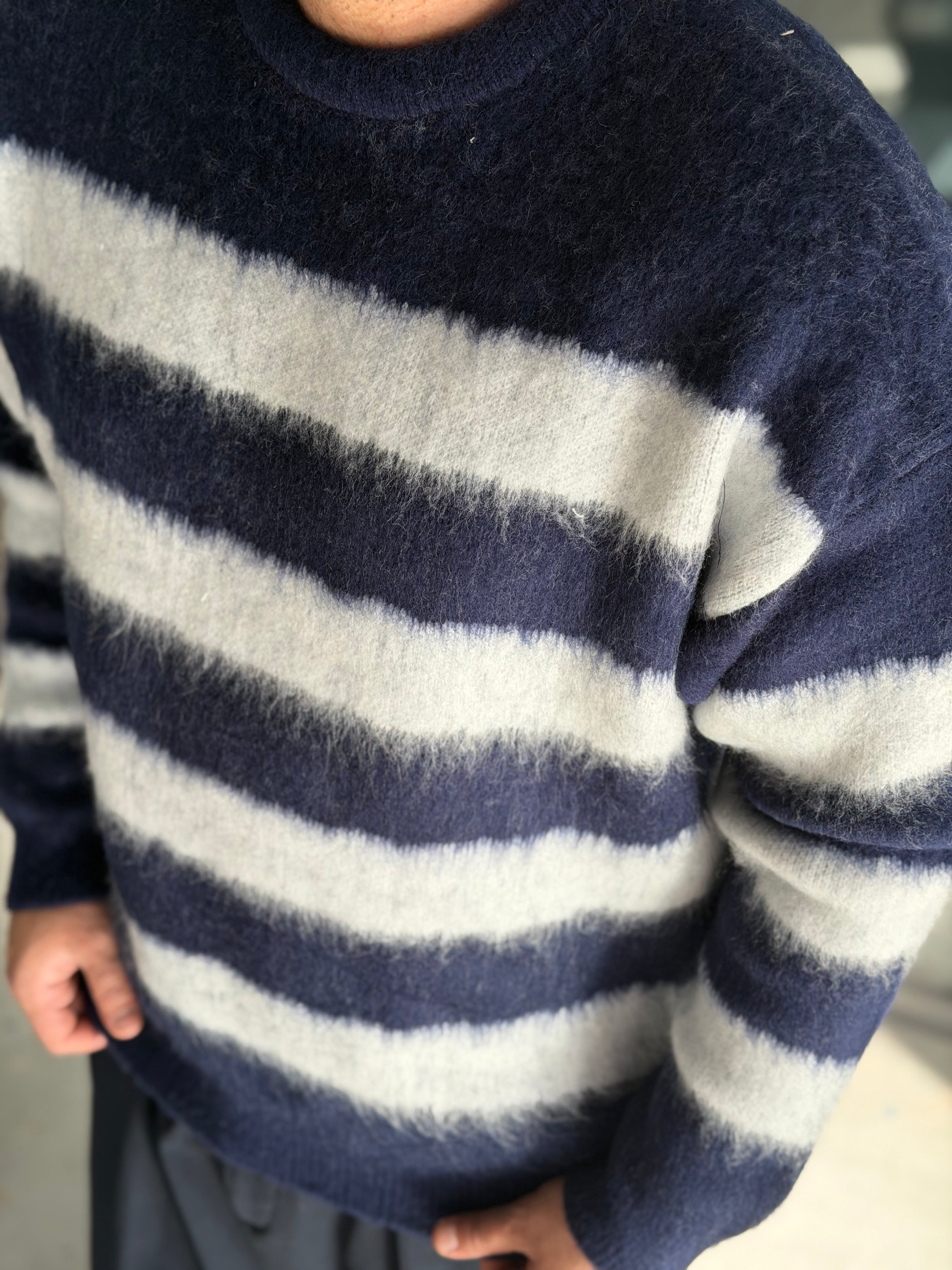 Yarım Oversize Çizgili Kazak - Lacivert Beyaz TRK57